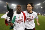 AC Milan - Campione d'Italia 2010-2011 E415dc131984895