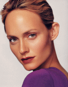 Amber Valletta