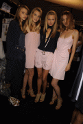 8c1e6349228652.gif