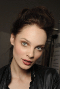 d7dae349290279.gif