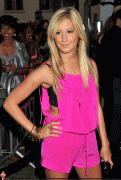 4c7d4c49938211.gif