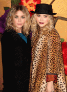 Olsen twins (Сестры Олсен: Мэри-Кейт и Эшли) - Страница 3 Ef2b2d56671099