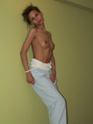 5f64cf57574954.gif