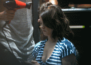 b577a557617411.gif